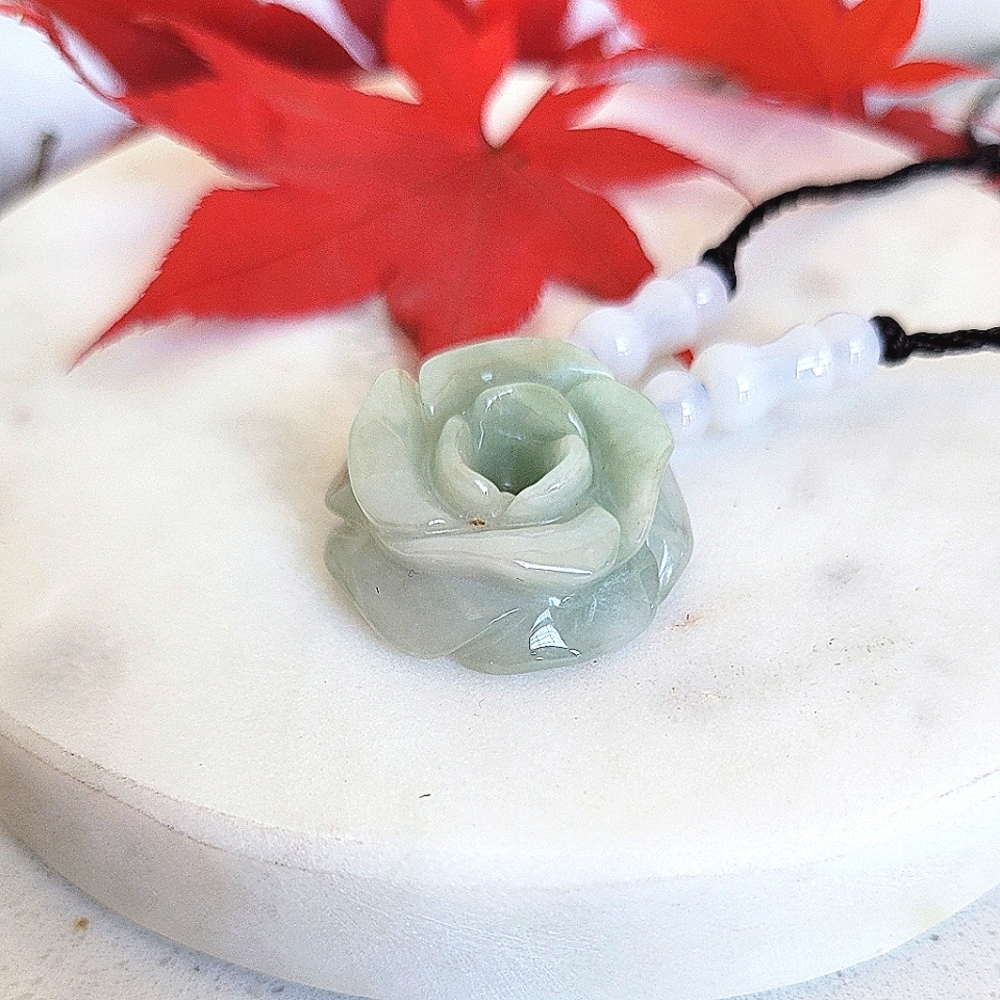 Rose in 3-D Jadeite Jade Pendant Necklace NWT